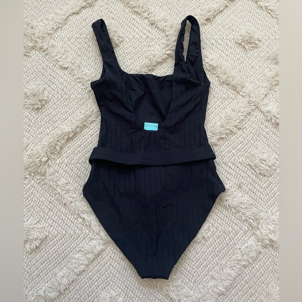 New Melissa Odabash Texas Belted One Piece Swimsuit - Picture 5 of 7